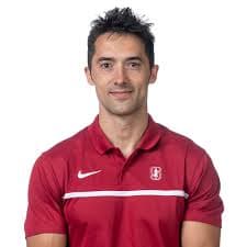 Rubén López headshot